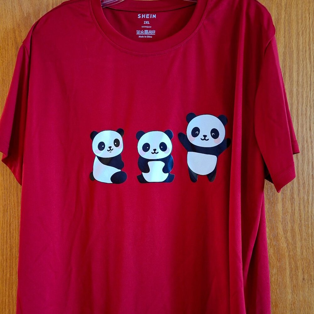 BUNDLE 4 ITEMS UNDER $10 GET 50% OFF- 

Red Panda Graphic Tee